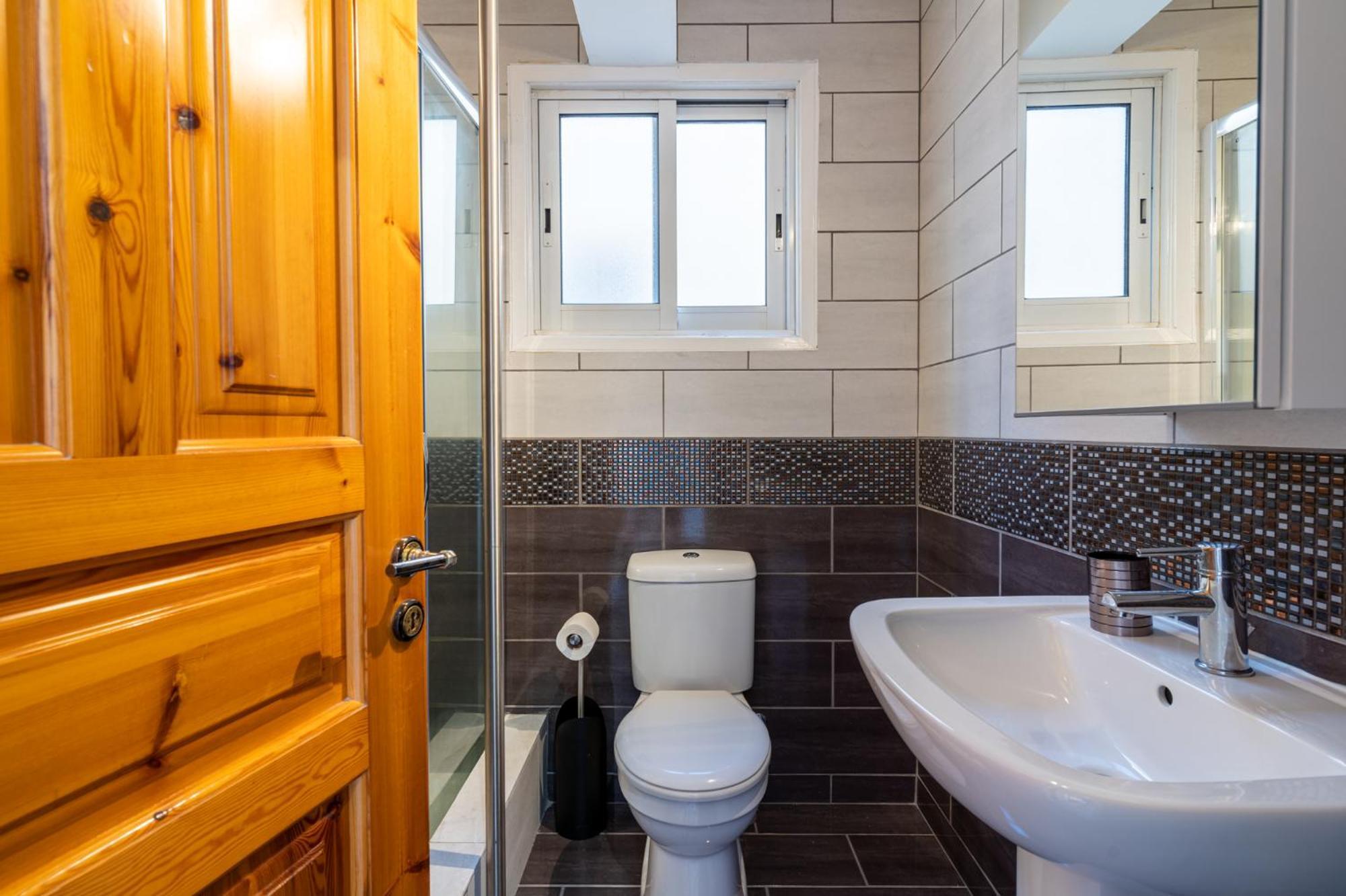 Jayde 2-Bedroom Apartment In לרנקה מראה חיצוני תמונה
